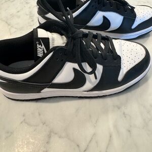 Nike Dunk Low Panda Sneakers